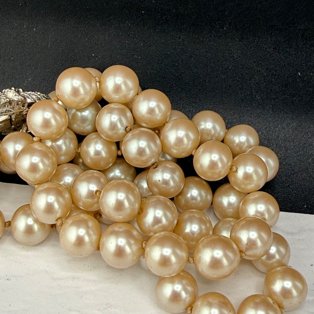 Vintage Estate Necklace Cream Glass Imitation Pearl Rhinestone 25in